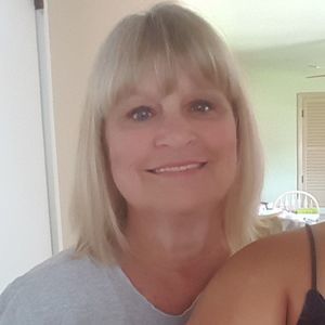 Meet your Posher, Debbie